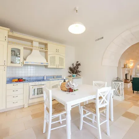 Villa Trulli Ericla Con Campo Da Tennis