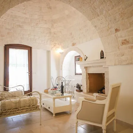 Trulli Ericla con campo da tennis * Castellana Grotte